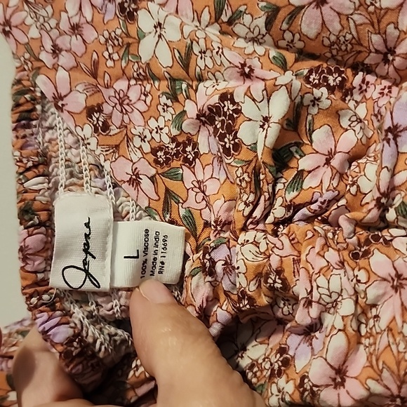 Flutter sleeve top - Picture 3 of 3